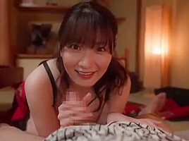 03127,A woman panting in full lewdness