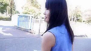 07618 Beautiful girl and old man