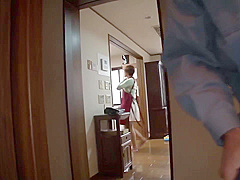 07G0923-A sensitive housewife who is by a molester who pretends to be an electrician