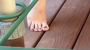 18 year old teen 18+ feet (Sarah)