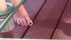 18 year old teen 18+ feet (Sarah)