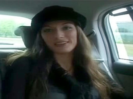 2 Pretty French Lesbians