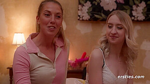 4 Incredible Girls Have Steamy Lesbian Sex Together