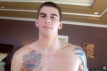 4] - Tyler Torro