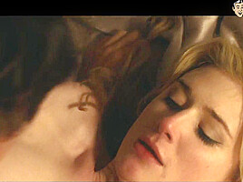 A Private War's Rosamund Pike Will Please Your Privates - Mr Skin