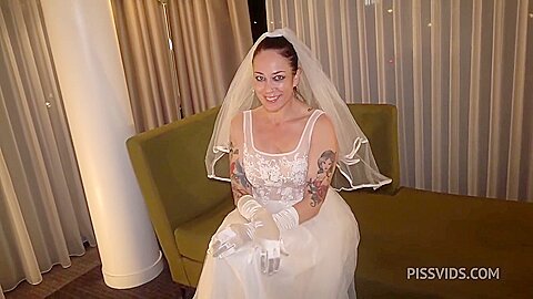 Adeline Lafouine Bride Adeline Gets Extremely Fucked And Fisted Before The Ceremony Streamvid net
