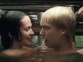 Alicia Vikander - Public nudity, Naked Swimming - Kronjuvelerna (2011)