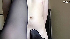 Alina Rose - Amateur teen 18+ Footjob And Handjob, Cum On F