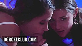 And Sybil Offer A Sexy Surprise To A Customer - Baby Nicols