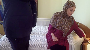 Arab Honey Enjoys Bouncing On Big Throbbing Dong
