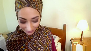 Arab Honey Enjoys Bouncing On Big Throbbing Dong
