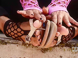 Ashley Bulgari Loves Her Black Pedi