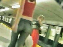 Awesome street candid movie with gorgeous babe