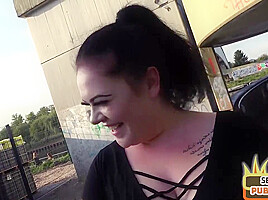 BBW public lady with tattoos fucked outdoor by sex date