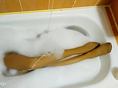 Bathing My Feet