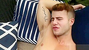 Big dick twink anal sex with cumshot