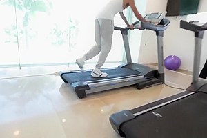 Bigtitted latina tranny jerking her cock