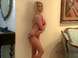 Bikini Babe - Alluringvixens