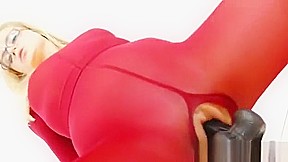 Blonde dildoing herself in pantyhose