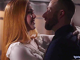 Busty Blond Ladyman Daisy Taylor Deepthroat Oral