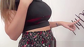Busty babe sucking bbcs