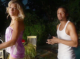 Calculating Milf Gets The Hot Load Of Cock That She Craves