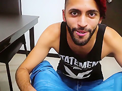 Camilo Brown Showing The Straight Delivery Guy That Men Deepthroat Better