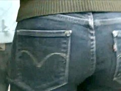 Candid asses in tight Levi jeans