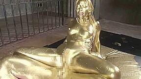 Chained And Fuck In Gold - CosplayInJapan