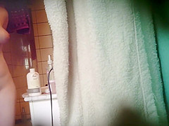 Chubby asian girl spied in bathroom