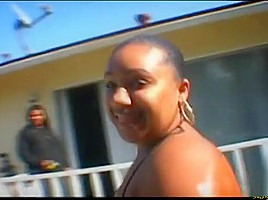 Chubby black bitch sucks dick