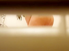 Chubby girl peeped while washing up