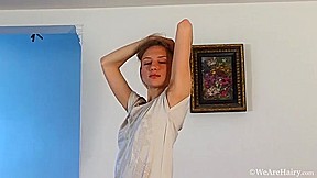 Coco strips in the living room - WeAreHairy