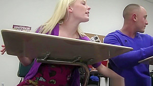 College student 18+ Sucking In Dorm After Tugging