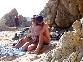 Couple Caught Having Amateur Sex At Public Beach