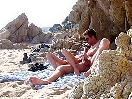 Couple Caught Having Amateur Sex At Public Beach