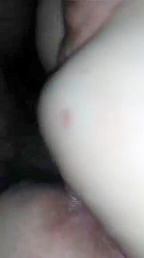 Creamy pawg pussy gets busted in