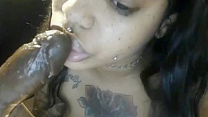 Creamyexotica suck a dildo