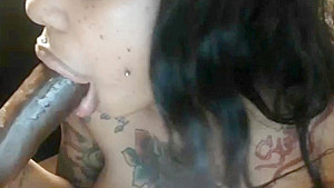 Creamyexotica suck a dildo
