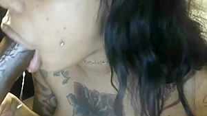 Creamyexotica suck a dildo