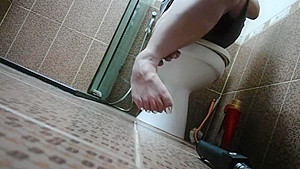 Crossed legs masturbation