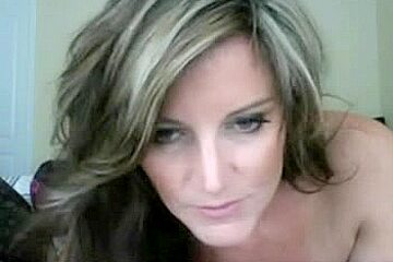 Curvy MILF shows her tremendous body