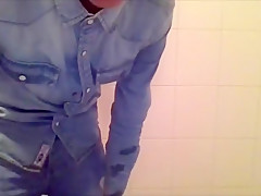 Cute Ali  3 In Bathroom (zb)