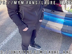 Defi Inconnu - Une Blonde Aux Gros Seins En Chasse A L’homme Sur Une Aire D’autoroute