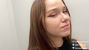 Deluxe Bitch - Stuck In An Elevator With An Excited Nei