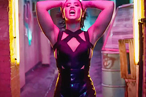 Demi Lovato - Cool for the Summer Trap Edition