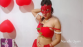 Desi Bhabhi With Big Boobs Looking For Hot Sex With Her Indian Online Lovers