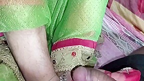 Desi Cute Bhabhi Beutifull Footjob