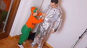 Dwarf makes a blowjob to an astronaut