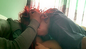 Edson Barranco And Alexxx Rom – No Se Da Cuenta Que La Grabo Mientras Me Devora La Verga 5 Min